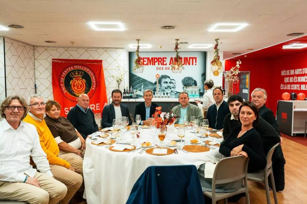 马略卡RCD在马略基尼斯联盟的新年前夜晚宴上召集了支持者俱乐部的主席们