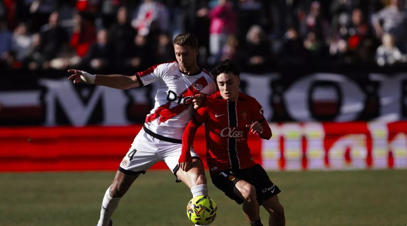 在瓦列卡斯被最低议员击败