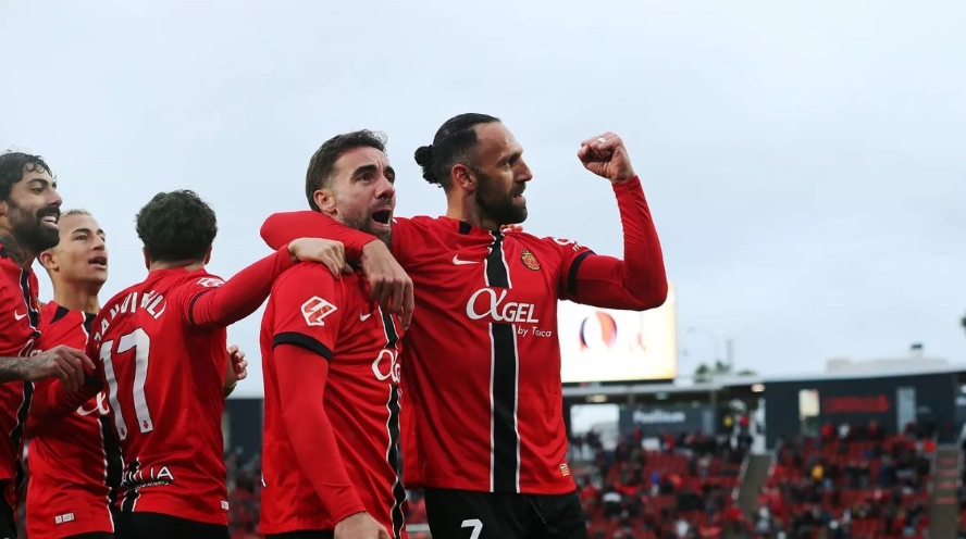 塞尔吉·达尔德、莱奥·罗曼、托尼·拉托和雅戈巴·阿拉萨特评估了对阵竞技俱乐部的胜利